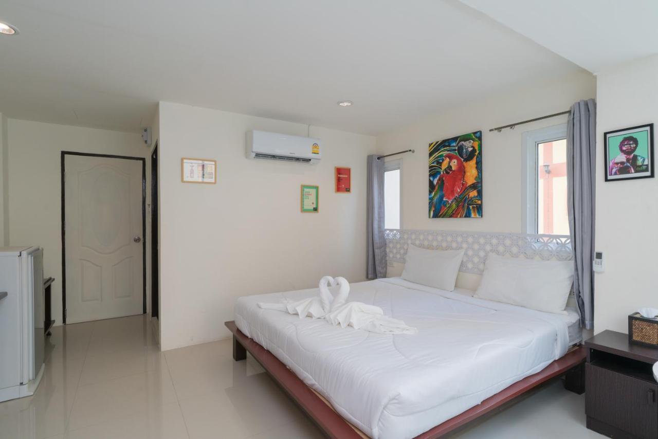 Hangover Inn Phuket Bagian luar foto