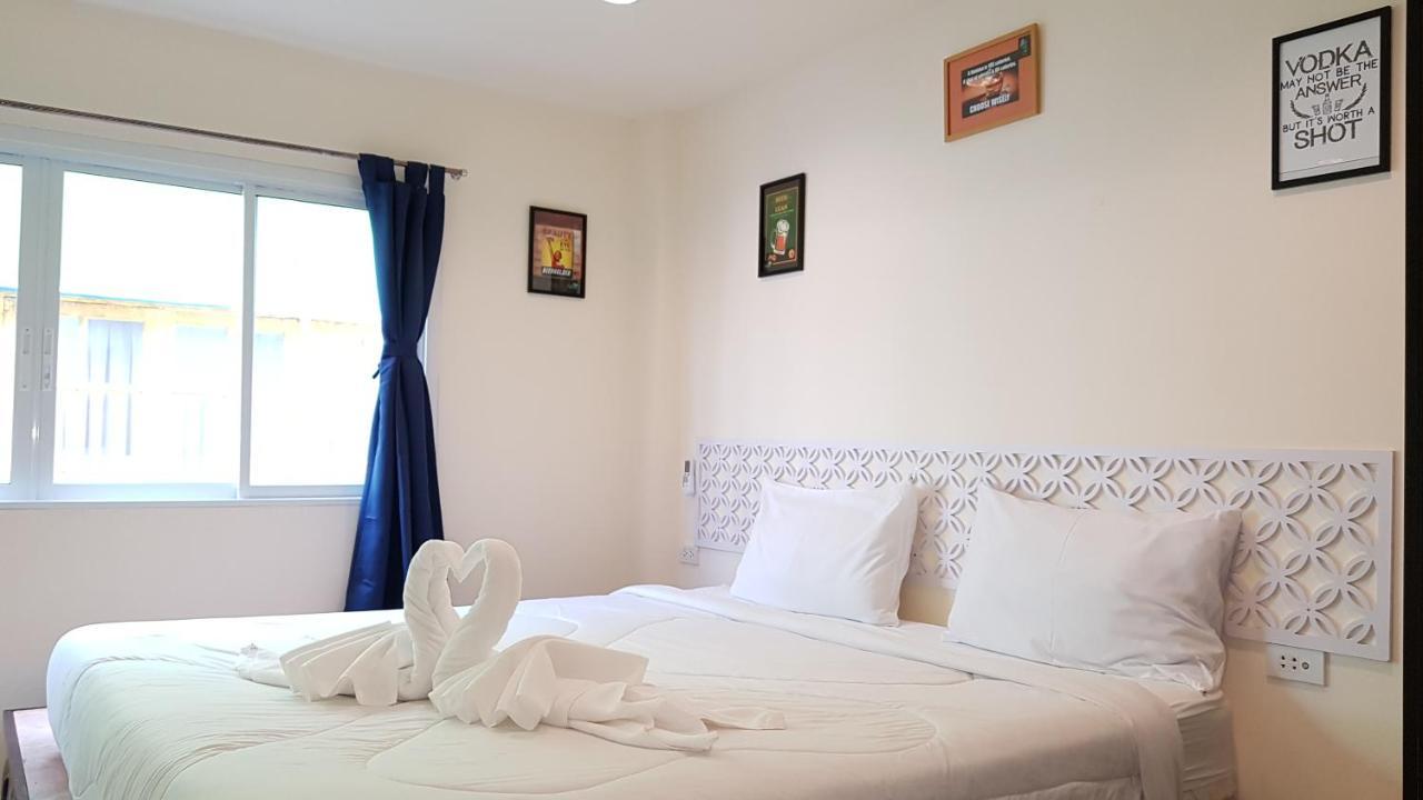 Hangover Inn Phuket Bagian luar foto